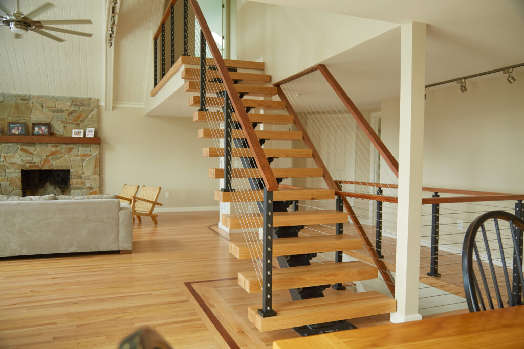 Floating Stair Straight Stringer in open concept home