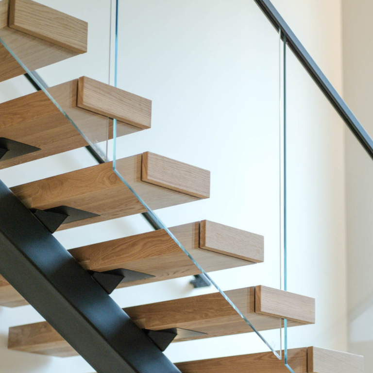 Viewrail Vedera glass railing on FLIGHT Mono stairs.